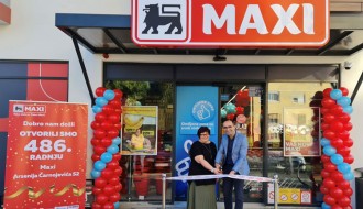 Otvoren novi "Maxi" supermarket u Ulici Arsenija Čarnojevića