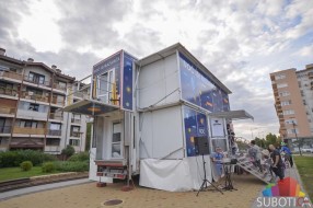 "Naučni kamion" privukao veliku pažnju mladih istraživača