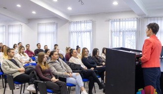 Službena upotreba jezika u fokusu stručnjaka i studenata Pravnog fakulteta
