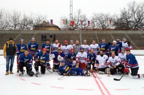 Hokej: Slovenci odbranili tron na turniru veterana "Winter Classic 2018"