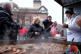Za Narodnu kuhinju 50 kg turijske kobasice