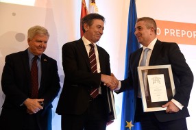Subotica najuspešnija u izdavanju e-dozvola