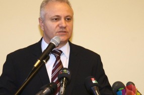 Dinkić potpisao ugovore o zapošljavanju 200 radnika