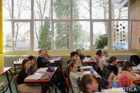 Zamenom prozora u OŠ „Miroslav Antić“ na Paliću podignuta energetska efikasnost