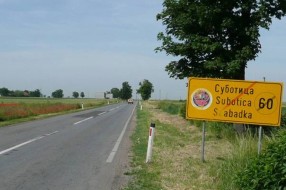23 ustanove na teritoriji Grada Subotice dobile sredstva za višejezične natpise i dokumentaciju