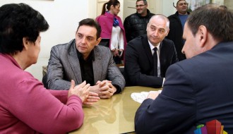 Ministar Vulin u poseti Udruženju penzionera