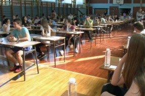 Najteže prošlo - maturanti polagali test iz matematike