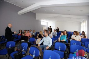 Pravni fakultet priredio predavanje na temu dokaza i verovatnoće ishoda
