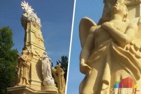 Oštećen spomenik Svetom trojstvu