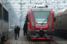 Zbog huligana moguće povlačenje novog voza sa pruge?