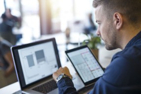 Kursevi računara na "Akademiji Oxford"