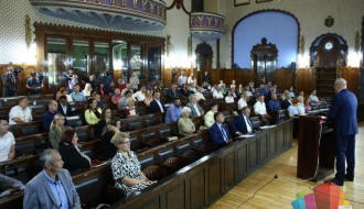 Skupštinska većina podržala predlog da Vučić bude Počasni građanin Subotice