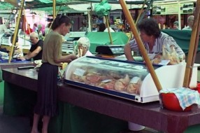Namirnice životinjskog porekla van rashladne vitrine nisu bezbedne