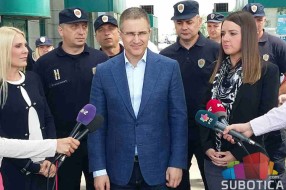 Nebojša Stefanović na graničnom prelazu Horgoš