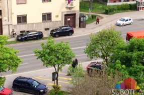 Diplomate bahato parkiraju, komunalci reaguju...