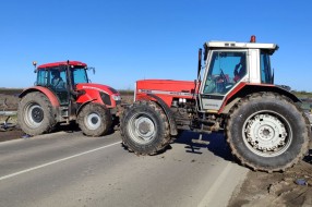 Paori danas blokiraju Bikovačku petlju i nadvožnjak između Čantavira i Žednika