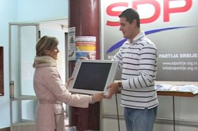 SDP poklonio dva računara