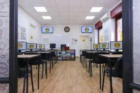 Prvi rođendan Auto škole "Prva" - obuka po rođendanskoj ceni