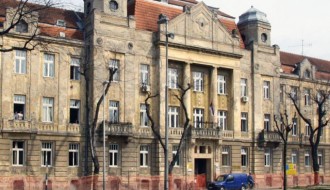 Tehnička škola "Ivan Sarić" uskoro bi trebalo da dobije novac za sanaciju najkritičnijih delova fasade