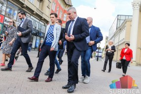 Premijerka Ana Brnabić obišla Kolevku, Narodno pozorište i akva park