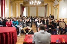 Održano predavanje posvećeno nevino stradalim žrtvama u Drugom svetskom ratu