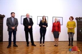 Otvorena izložba fotografija Nenada Maleševića "Dokumenti: Uvod u studiju prestajanja"