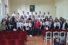 Đaci Muzičke škole pevali Mokranjčeve Rukoveti u rodnom gradu slavnog kompozitora