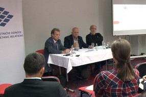 Održan okrugli sto o Ustavom zagarantovanim pravima nacionalnih manjina