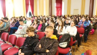 Kako da mladi brže i lakše pronađu posao?