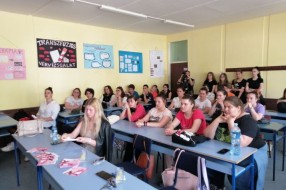 Budući medicinari slušali o značaju prevencije i ranom otkrivanju karcinoma dojke