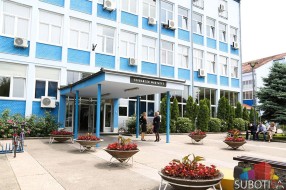Upis studenata na Ekonomski fakultet u Subotici