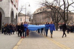 Održan flešmob performans "Reka ispod grada"