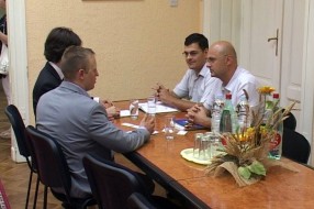 Predstavnici ambasade SAD u poseti HNV