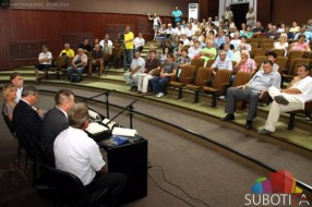 Subotički poljoprivrednici traže odlaganje roka za prinudnu naplatu
