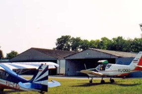 Sportski aerodrom "Bikovo"