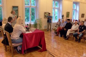 Predstavljena knjiga "Velika Britanija i Kosovski vilajet"