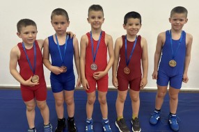 Rvanje: Sjajni mališani Spartaka u Molu