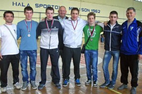 Uspešan nastup rvača Spartaka u kategoriji starijih pionira i juniora