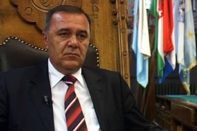 Parać: Teoretski moguća dva kandidata za predsednika Skupštine