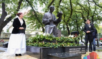 Otkriven spomenik biskupu Ivanu Antunoviću
