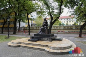 SBB: Postavka spomenika Ivanu Antunoviću je akt asimilacije i nacionalne netolerancije