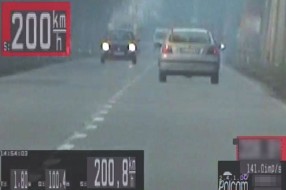 Vozio 200 na sat sa probnom dozvolom, gde je dozvoljeno do 80 km/h