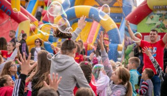 Održan "Porodični dan" zaposlenih u kompaniji "Swarovski"