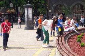 Učenici OiSŠ "Žarka Zrenjanin" ekološkom akcijom obeležili Međunarodni dan zaštite planete zemlje
