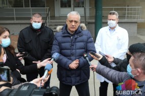 Žena koju su napali psi lutalice se uspešno oporavlja