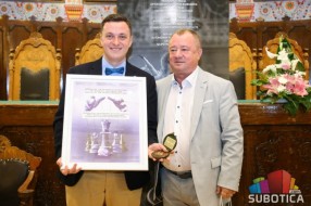 Žombor Roža dobitnik priznanja "dr Ferenc Bodrogvari"