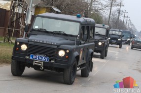 Do sada pronađeno više od 200 migranata i veća količina oružja u jutrošnjoj akciji specijalnih jedinica