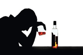 Raste broj zavisnika od alkohola, droge, kocke i klađenja