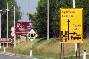 Uništeno 40 saobraćajnih znakova