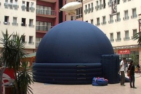 Prenosni planetarijum u centru hotela Galleria